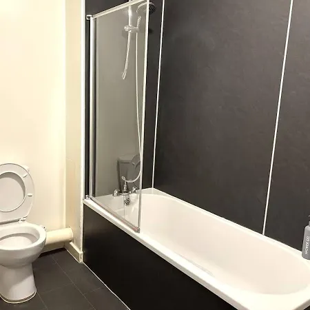 Centre Flat With View - Location - Walk To Everything Lejlighed