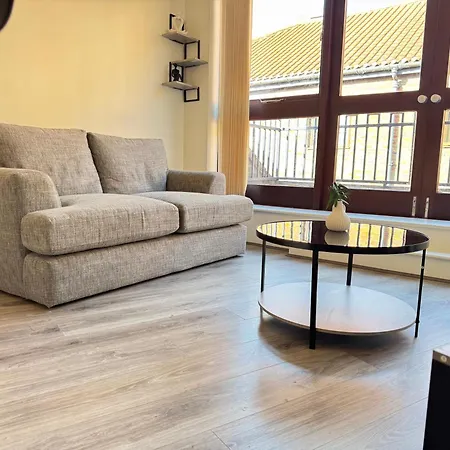 Centre Flat With View * York
